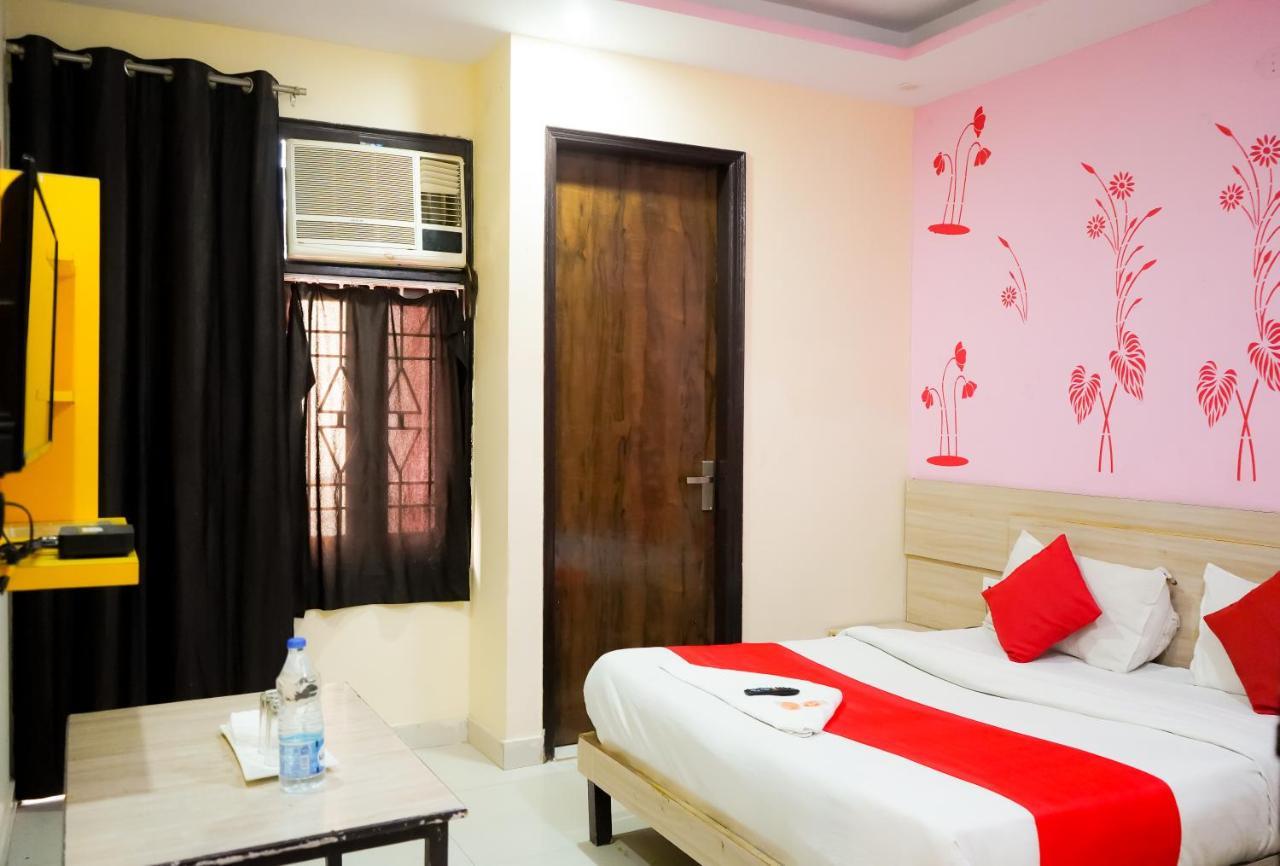 Rose Inn- Near Sector 8 Metro Station Hotel New Delhi