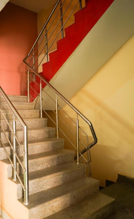 Hotel Rose Inn- Near Sector 8 Metro Station 3*
