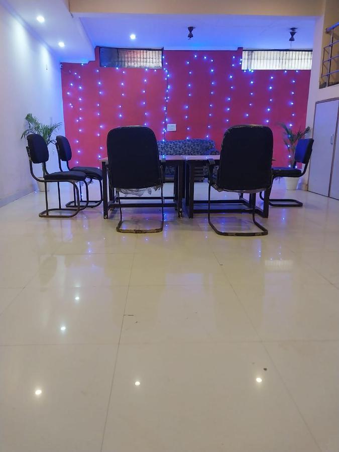Rose Inn- Near Sector 8 Metro Station New Delhi