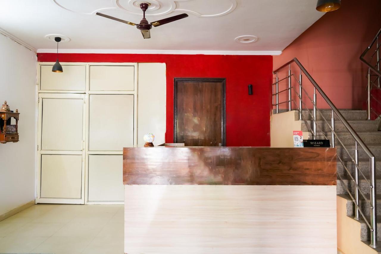 Hotel Rose Inn- Near Sector 8 Metro Station 3*