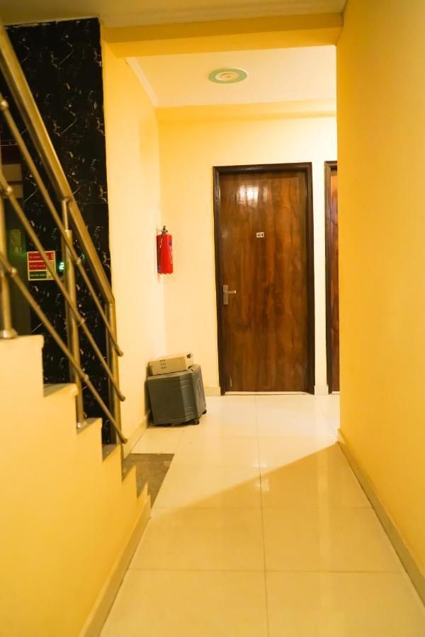 Rose Inn- Near Sector 8 Metro Station 3* New Delhi